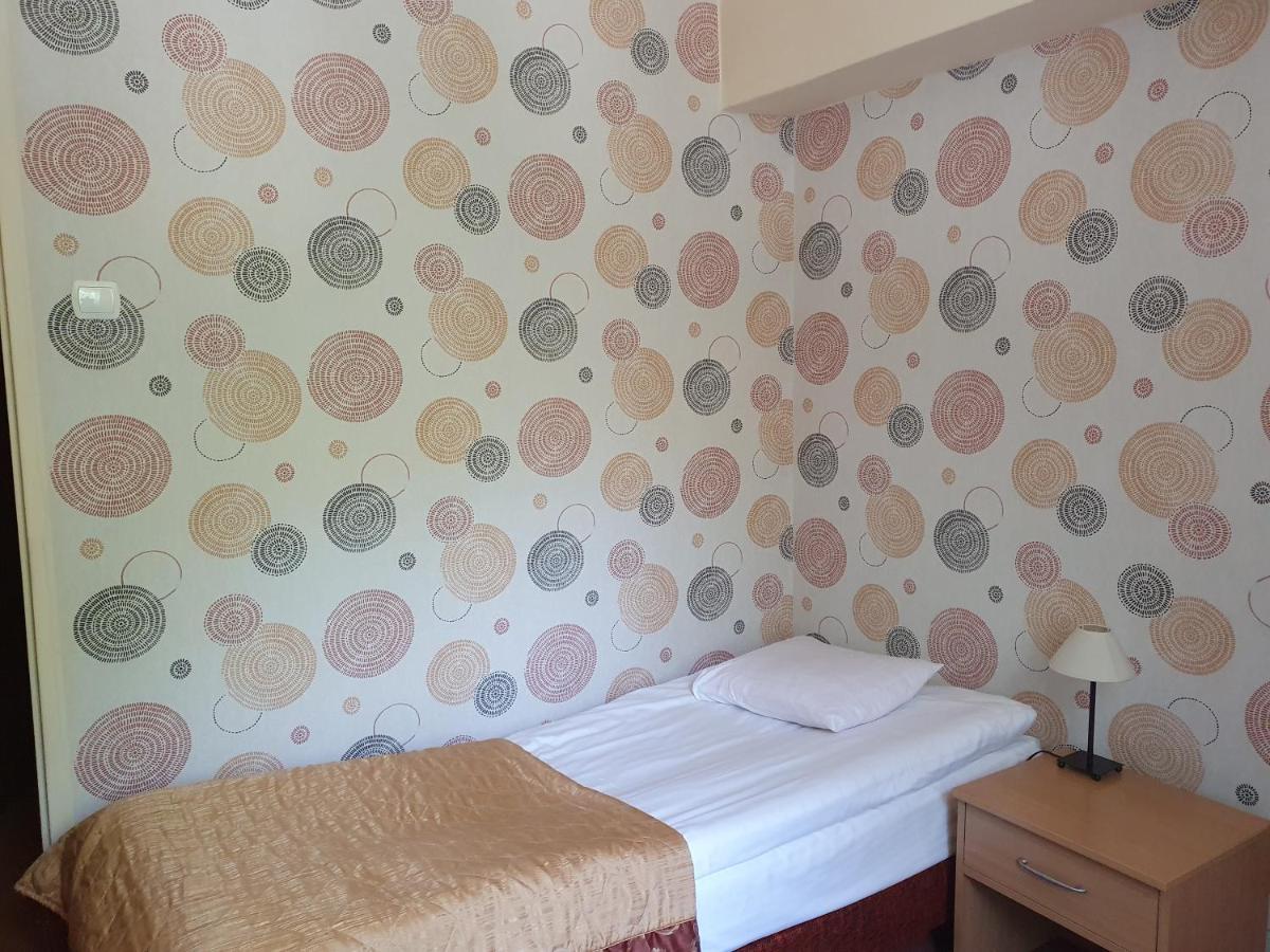 Hotel Iskra Rzeszów Eksteriør bilde