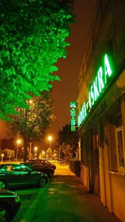 Hotel Iskra Rzeszów Eksteriør bilde